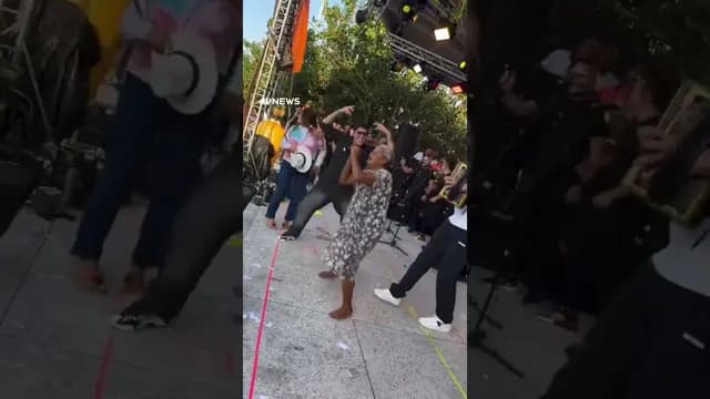 Idosa desaparecida é encontrada após vídeo de dança em festival viralizar na Colômbia #shorts